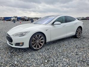 Tesla Model S 2014