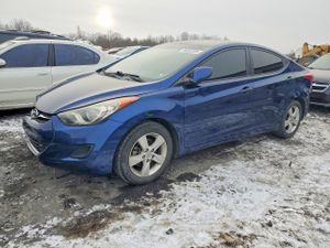 Hyundai Elantra GLS 1.8L 4 2013