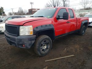 Chevrolet Silverado 1500 C1500 LT 5.3L 8 2011