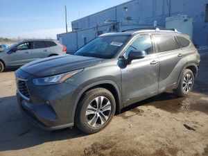 Toyota Highlander HYBRID XLE 2.5L 4 2020