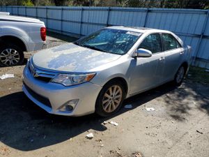 Toyota Camry BASE 2.5L 4 2012
