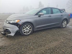 Ford Fusion SE 2.5L 4 2013