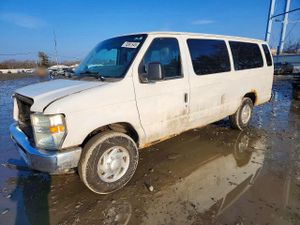 Ford Econoline E350 SUPER DUTY WAGON 5.4L 8 2010