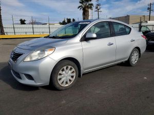 Nissan Versa S 1.6L 4 2014