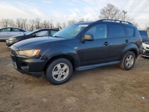 Mitsubishi Outlander ES 2.4L 4 2010