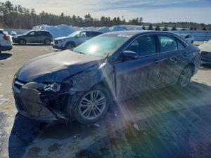 Toyota Camry LE 2.5L 4 2015