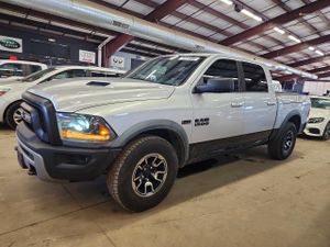 RAM 1500 REBEL 5.7L 8 2015