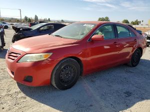 Toyota Camry BASE 2.5L 4 2010