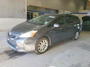 Toyota Prius 1.8L 4 2013