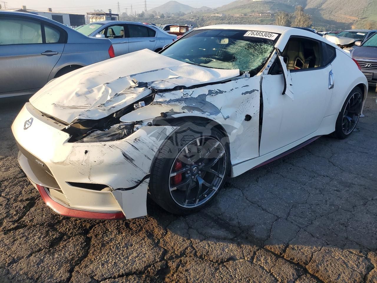 Nissan 370z BASE 3.7L 6 2015