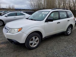 Subaru Forester 2.5X 2.5L 4 2013