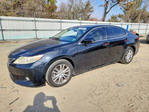 Lexus ES 350 3.5L 6 2013