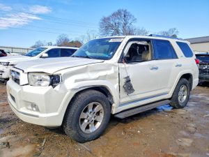 Toyota 4Runner SR5 4.0L 6 2011