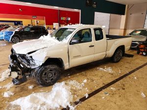 Toyota Tacoma ACCESS CAB 2.7L 4 2015