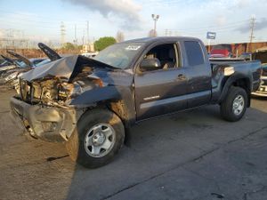Toyota Tacoma PRERUNNER ACCESS CAB 4.0L 6 2013