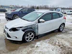 Ford Focus SE 2.0L 4 2013