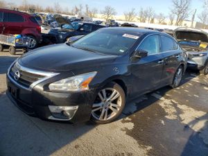 Nissan Altima 3.5S 3.5L 6 2015