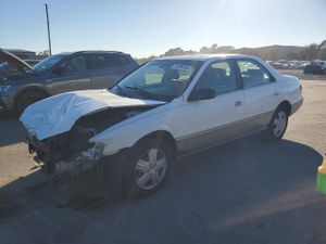 Toyota Camry CE 2.2L 4 2000