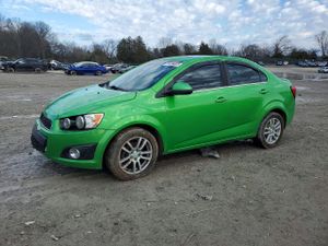 Chevrolet Aveo (Sonic) LT 1.8L 4 2014