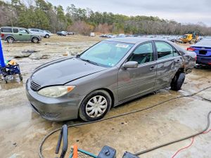 Toyota Camry LE 2.4L 4 2005