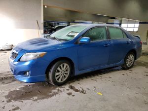 Toyota Corolla BASE 1.8L 4 2010