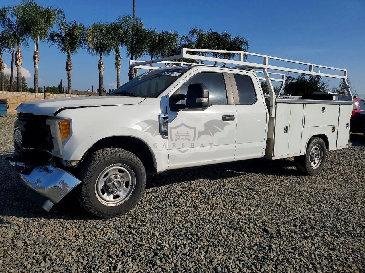 Ford F-350 SUPER DUTY 6.2L 8 2017