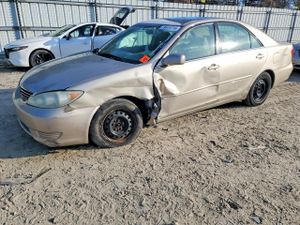 Toyota Camry LE 2.4L 4 2005