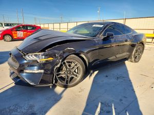 Ford Mustang 2.3L 4 2021