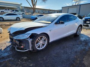 Tesla Model S 2012