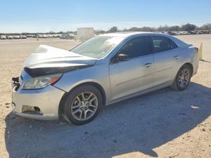Chevrolet Malibu 1LT 2.5L 4 2013