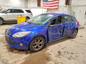 Ford Focus SE 2.0L 4 2014