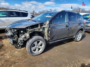 Toyota Rav4 XLE 2.5L 4 2013