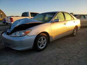 Toyota Camry LE 2.4L 4 2002