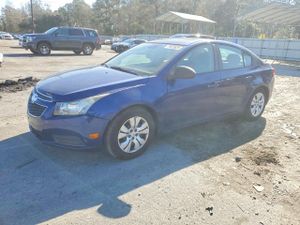 Chevrolet Cruze LS 1.8L 4 2013