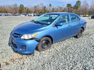 Toyota Corolla BASE 1.8L 4 2013