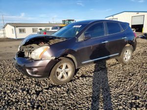 Nissan Rogue S 2.5L 4 2013