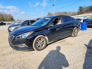 Hyundai Sonata SE 2.4L 4 2015