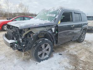 Jeep Patriot LATITUDE 2.4L 4 2015