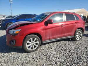 Mitsubishi Outlander ES 2.0L 4 2015
