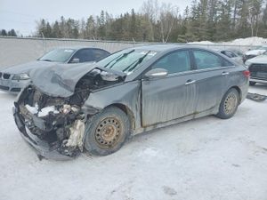 Hyundai Sonata SE 2.4L 4 2013