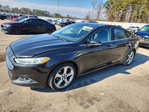 Ford Fusion SE 2.5L 4 2014