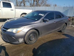 Toyota Camry LE 2.5L 4 2015