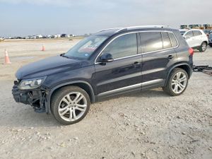 Volkswagen Tiguan S 2.0L 4 2013