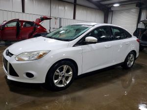 Ford Focus SE 2.0L 4 2014
