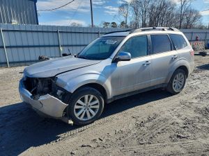 Subaru Forester 2.5X PREMIUM 2.5L 4 2012