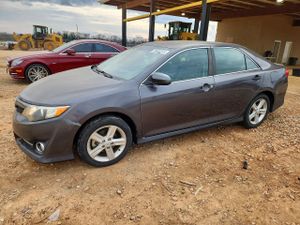 Toyota Camry BASE 2.5L 4 2012