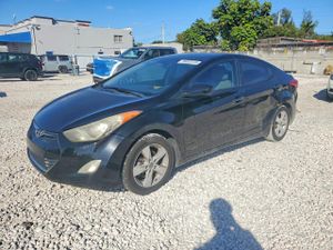 Hyundai Elantra GLS 1.8L 4 2013