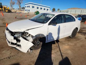 Volkswagen Jetta BASE 2.0L 4 2012