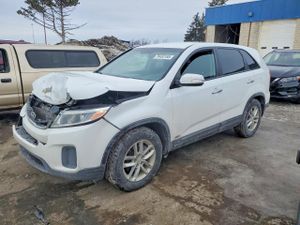 Kia Sorento LX 2.4L 4 2015