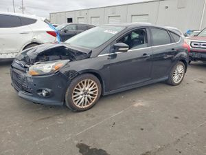 Ford Focus TITANIUM 2.0L 4 2013